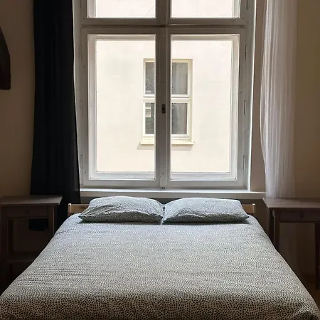 Albergue Apollo 56